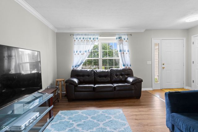 6951 Governors Pointe Boulevard, Indianapolis, IN 46217