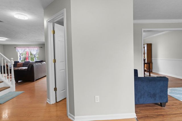 6951 Governors Pointe Boulevard, Indianapolis, IN 46217