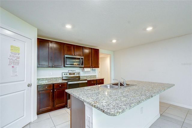 7760 BROAD POINTE DRIVE, Zephyrhills, FL 33540