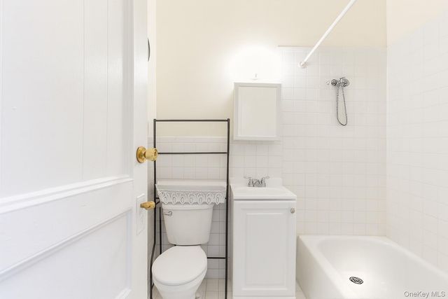 1040 Clay Avenue, Bronx, NY 10456