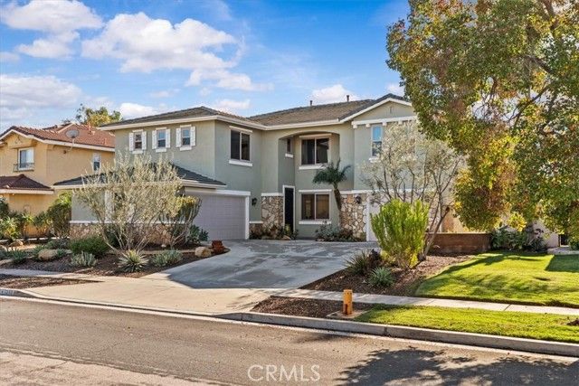 1388 Roadrunner Drive, Corona, CA 92881