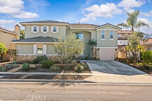 1388 Roadrunner Drive, Corona, CA 92881