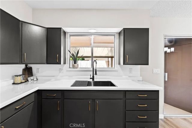 621 S Palm Avenue E, Hemet, CA 92543