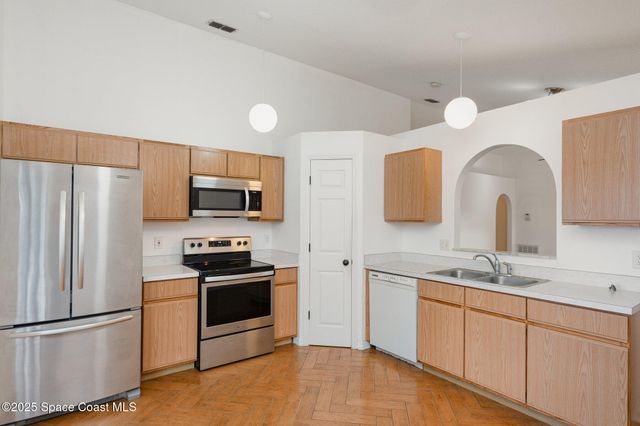 2885 Maderia Circle, Melbourne, FL 32935