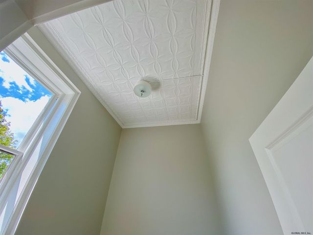 77 Van Dam Street 201, Saratoga Springs, Inside, NY 12866