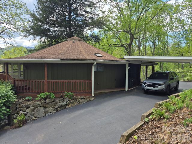 623 Country Club Drive, Canton, NC 28716