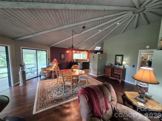 623 Country Club Drive, Canton, NC 28716