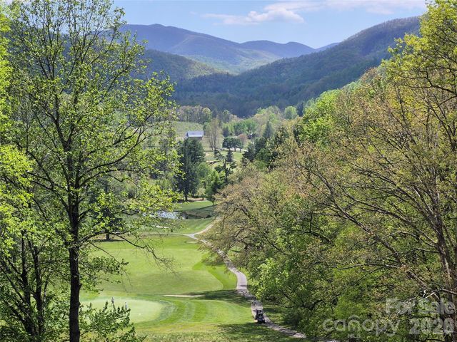 623 Country Club Drive, Canton, NC 28716