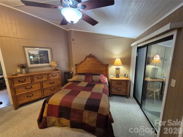 623 Country Club Drive, Canton, NC 28716