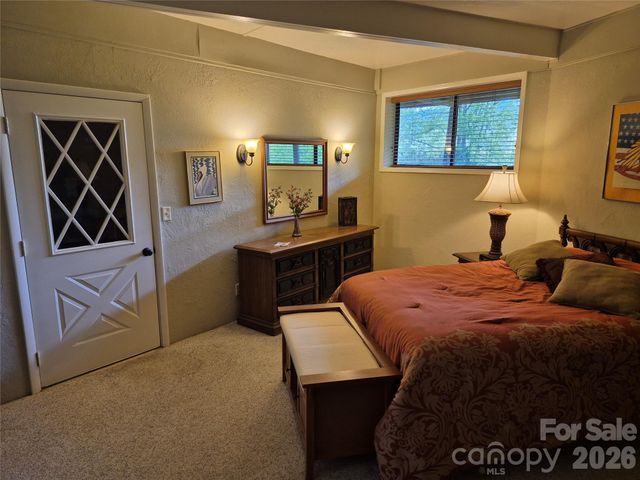 623 Country Club Drive, Canton, NC 28716