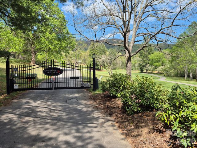 623 Country Club Drive, Canton, NC 28716