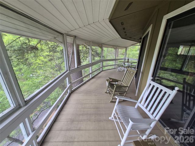623 Country Club Drive, Canton, NC 28716