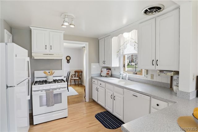 363 Wardman Road, Tonawanda, NY 14217