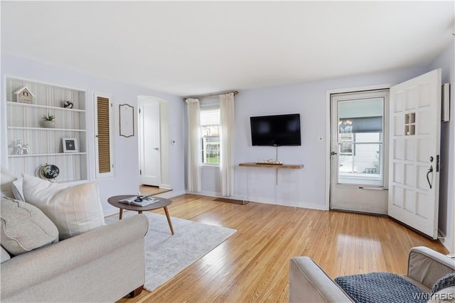 363 Wardman Road, Tonawanda, NY 14217