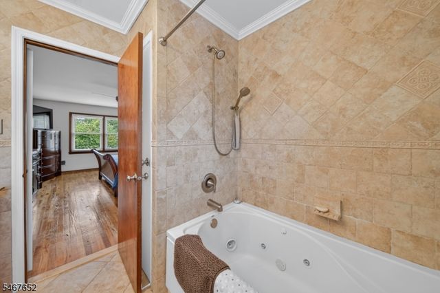 416 Vail Ct, South Plainfield Boro, NJ 07080