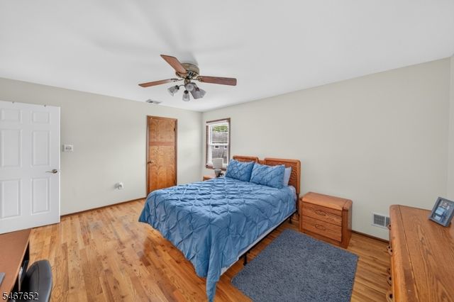 416 Vail Ct, South Plainfield Boro, NJ 07080