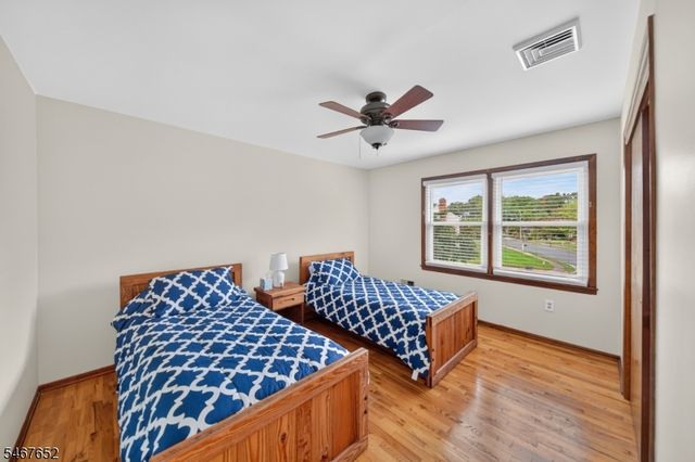 416 Vail Ct, South Plainfield Boro, NJ 07080