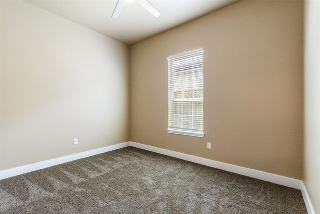 413 Henderson Street, Bonham, TX 75418