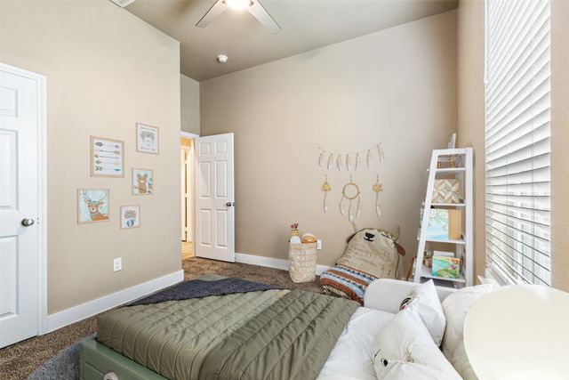413 Henderson Street, Bonham, TX 75418