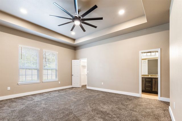 413 Henderson Street, Bonham, TX 75418