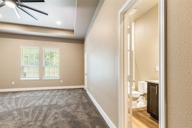 413 Henderson Street, Bonham, TX 75418
