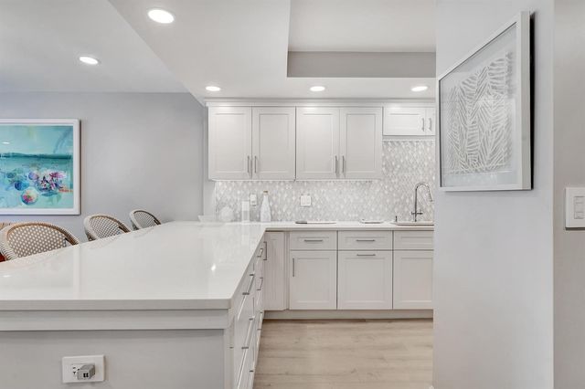 2175 S Ocean Boulevard 304, Delray Beach, FL 33483