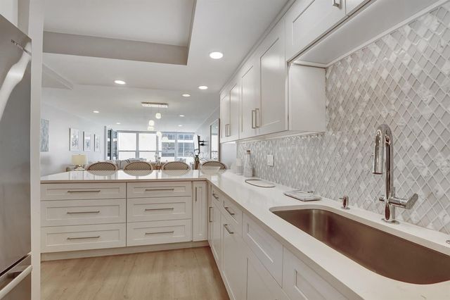 2175 S Ocean Boulevard 304, Delray Beach, FL 33483
