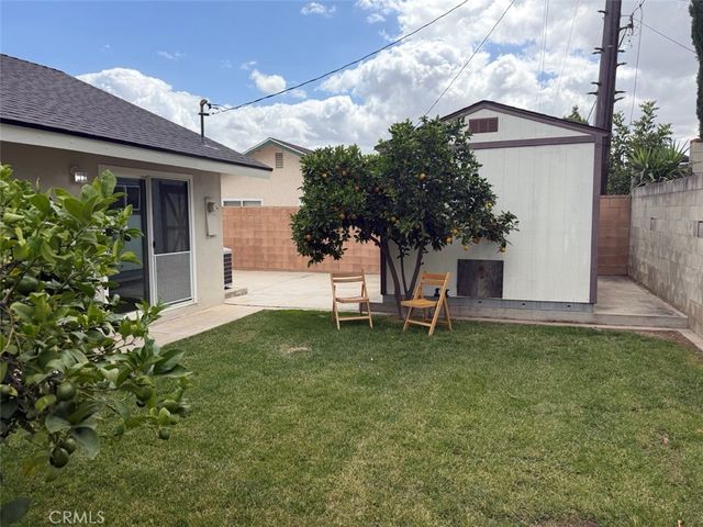 924 Lorna, Corona, CA 92882