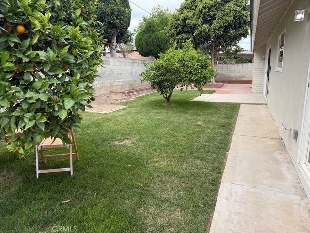 924 Lorna, Corona, CA 92882
