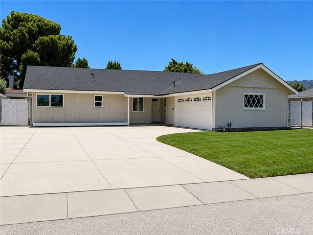 924 Lorna, Corona, CA 92882