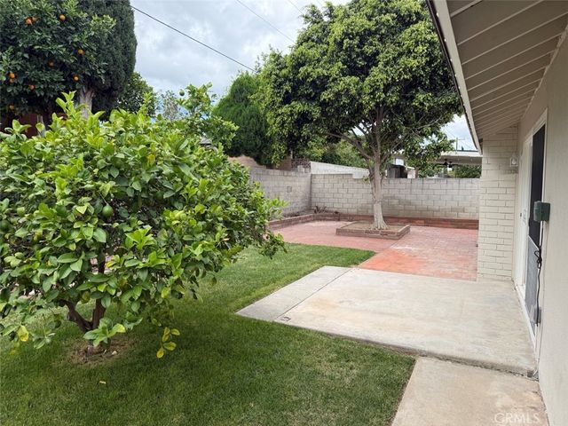 924 Lorna, Corona, CA 92882