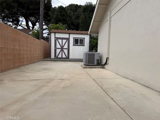 924 Lorna, Corona, CA 92882