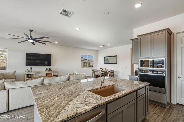 10598 W Larkhill Drive, Marana, AZ 85653