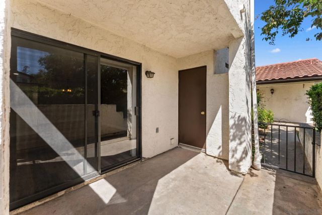 2425 Cranston Dr 31, Escondido, CA 92025