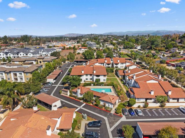 2425 Cranston Dr 31, Escondido, CA 92025
