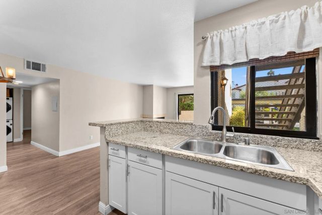 2425 Cranston Dr 31, Escondido, CA 92025