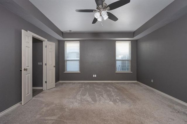 11817 Cherry Point Lane, Yukon, OK 73099