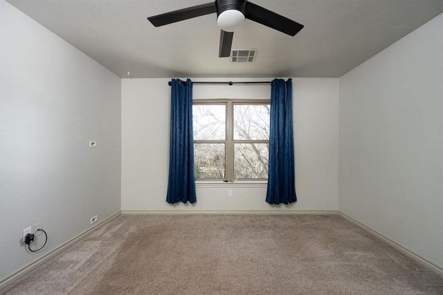 11817 Cherry Point Lane, Yukon, OK 73099