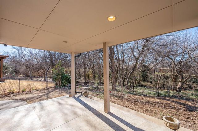 11817 Cherry Point Lane, Yukon, OK 73099