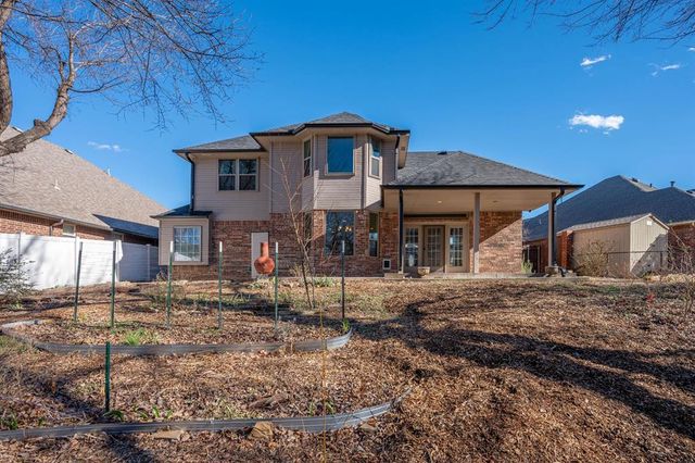 11817 Cherry Point Lane, Yukon, OK 73099