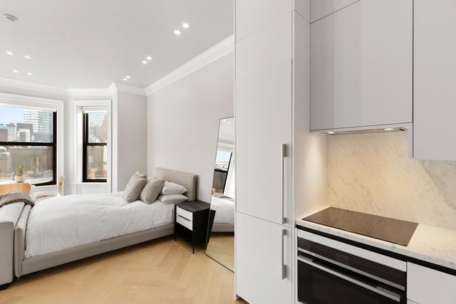 160 Commonwealth Ave 410, Boston, MA 02116