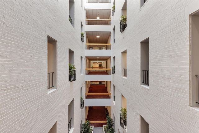 160 Commonwealth Ave 410, Boston, MA 02116