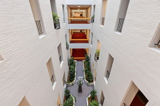 160 Commonwealth Ave 410, Boston, MA 02116