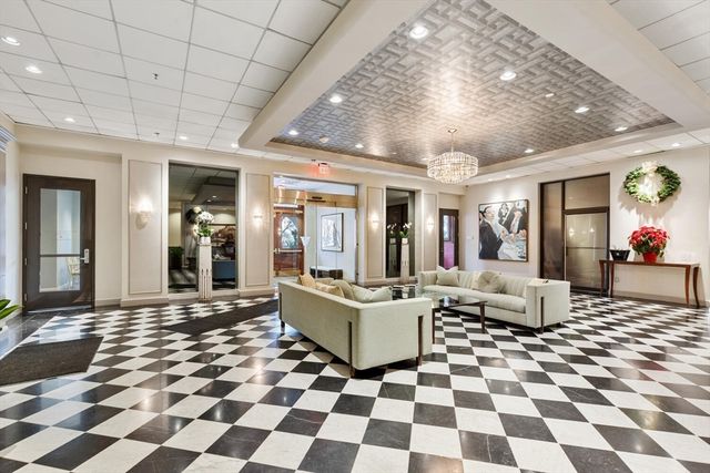 160 Commonwealth Ave 410, Boston, MA 02116