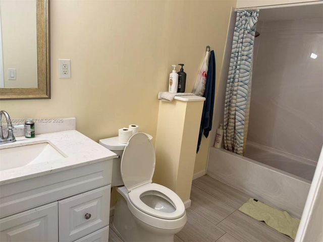 4206 NW 114th Ter 06, Coral Springs, FL 33065