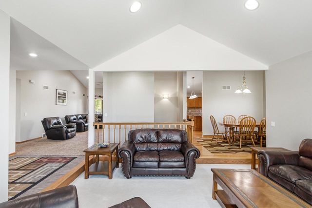 116 Sandy Court, Mount Horeb, WI 53572