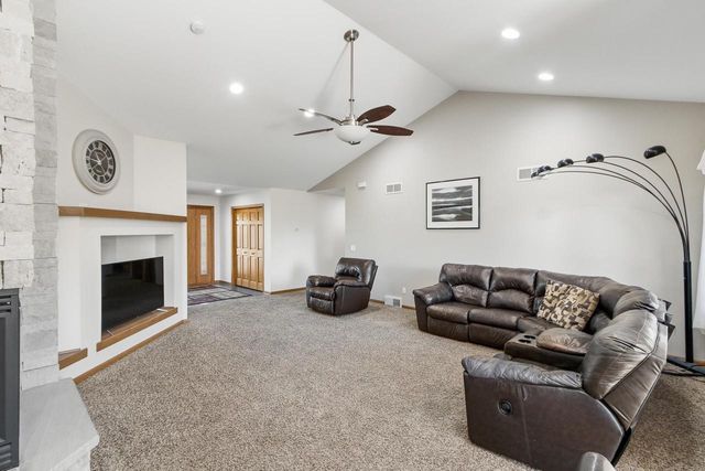 116 Sandy Court, Mount Horeb, WI 53572