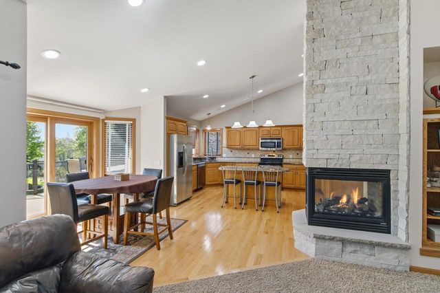 116 Sandy Court, Mount Horeb, WI 53572