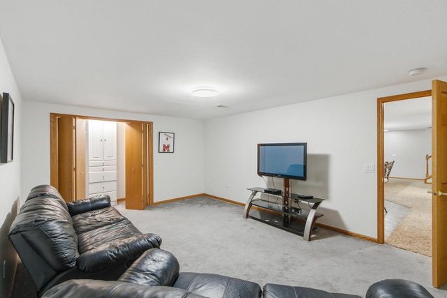 116 Sandy Court, Mount Horeb, WI 53572