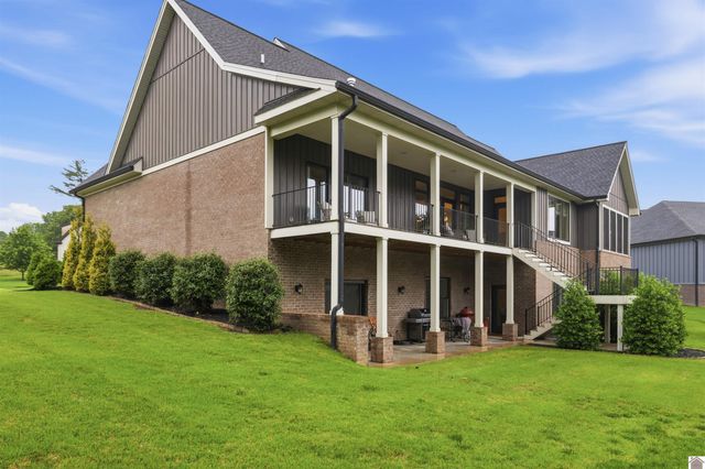 3760 Niblick Ln, Paducah, KY 42001
